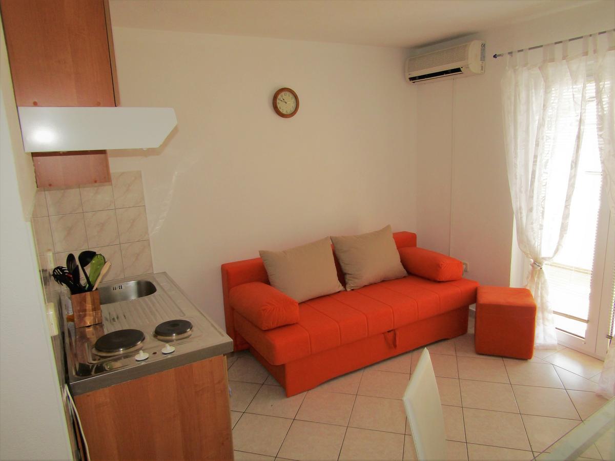 Apartments Kokor Vodice Exteriör bild