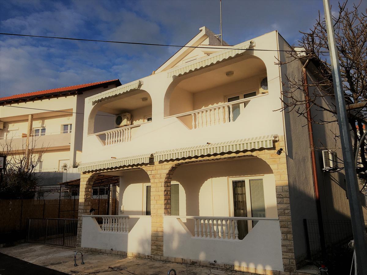 Apartments Kokor Vodice Exteriör bild