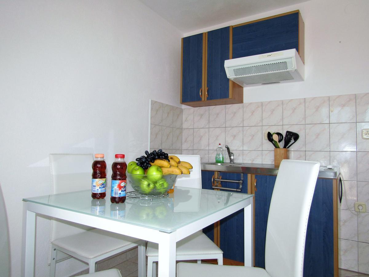 Apartments Kokor Vodice Exteriör bild